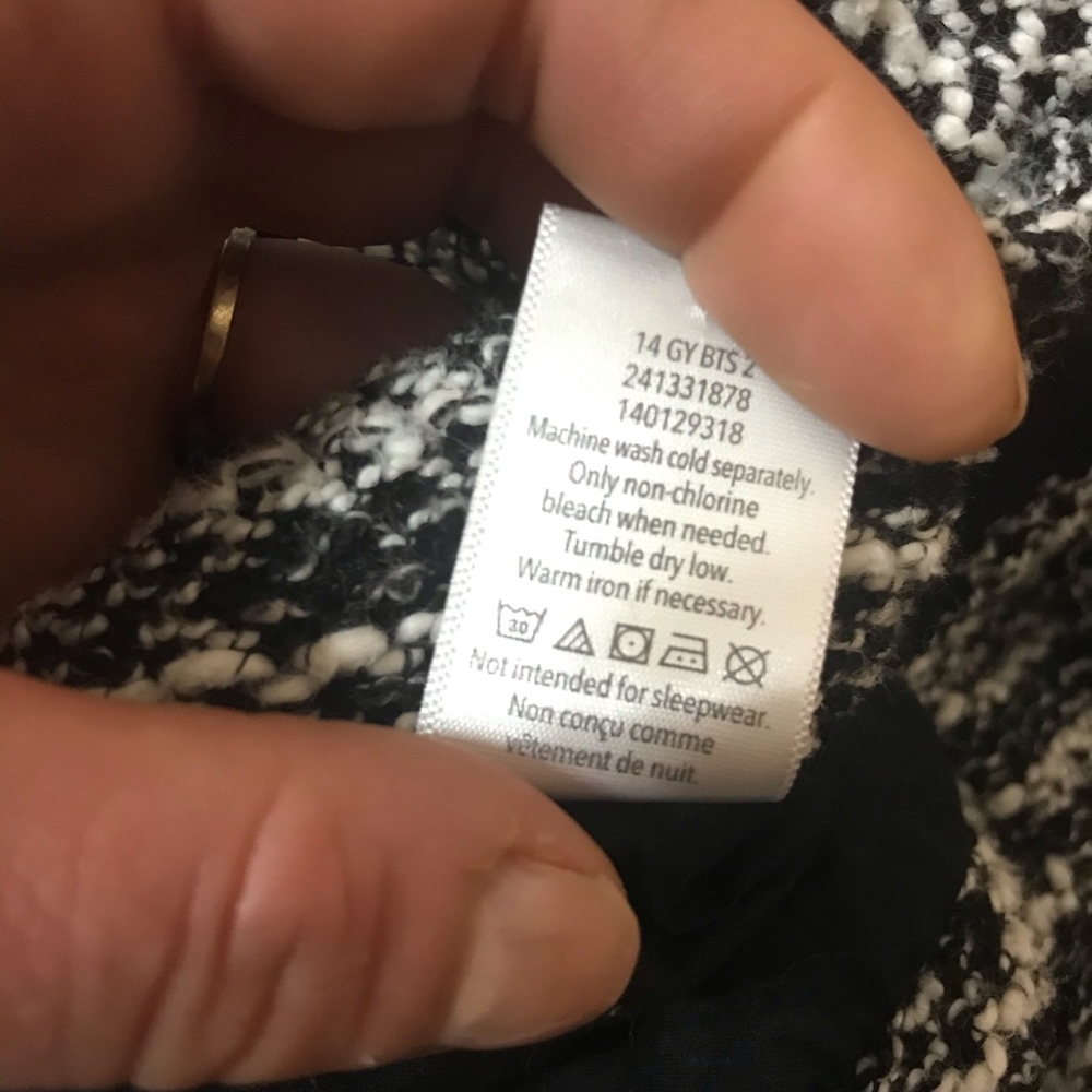 ADORABLE Gymboree Ruffle Hem Tweed Jacket (S. 7-8) - Picture 6 of 6